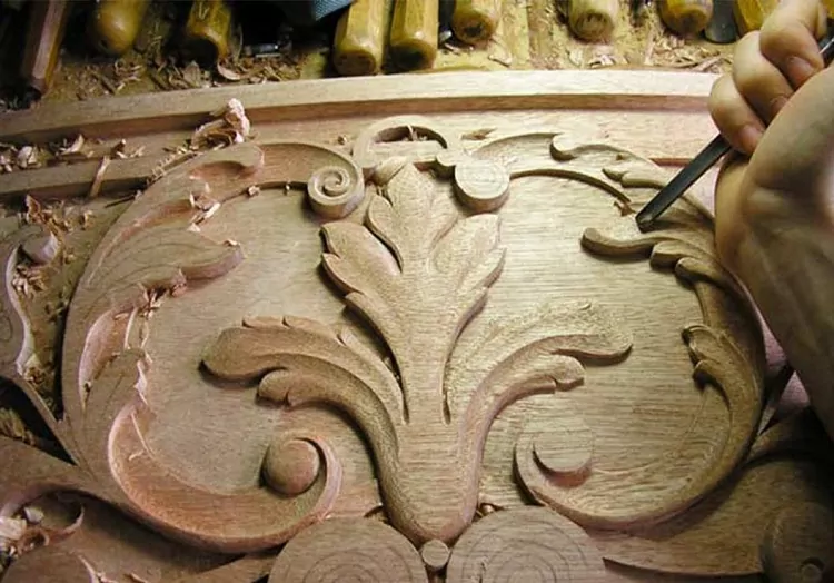 کنده کاری روی چوب