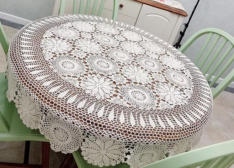 رومیزی قلاب بافی