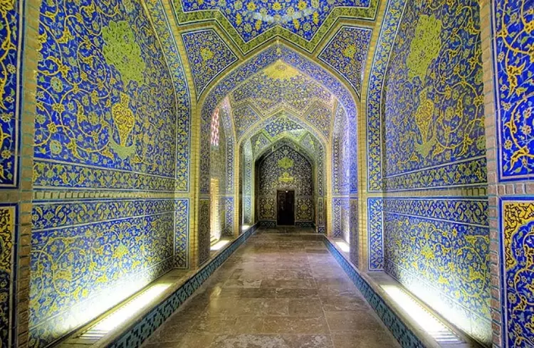  کاشی سازی