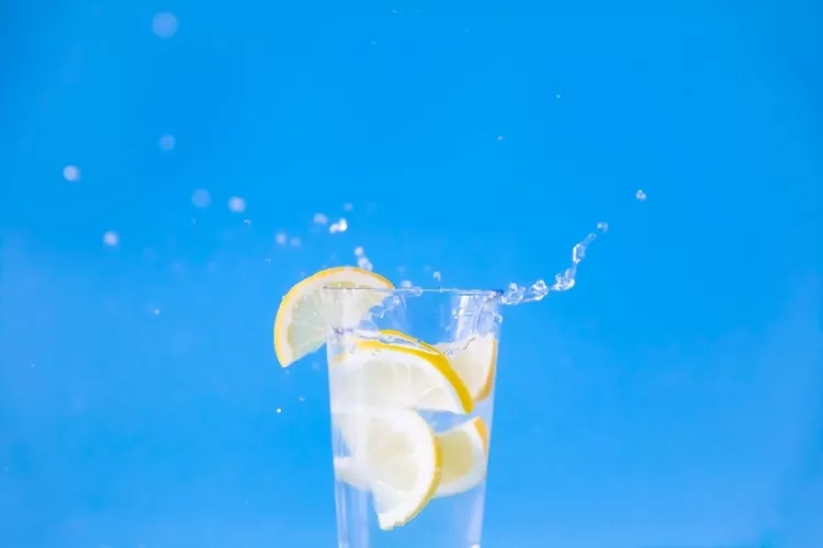 مزایا و معایب استفاده از لیموناد از منظر پزشکی