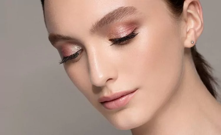 نکته اول از سایه چشم براق استفاده کنید
