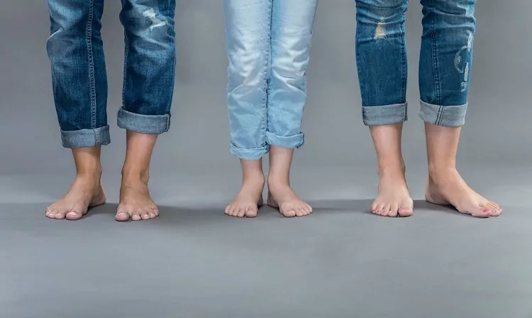 تا زدن ساده شلوار مام استایل