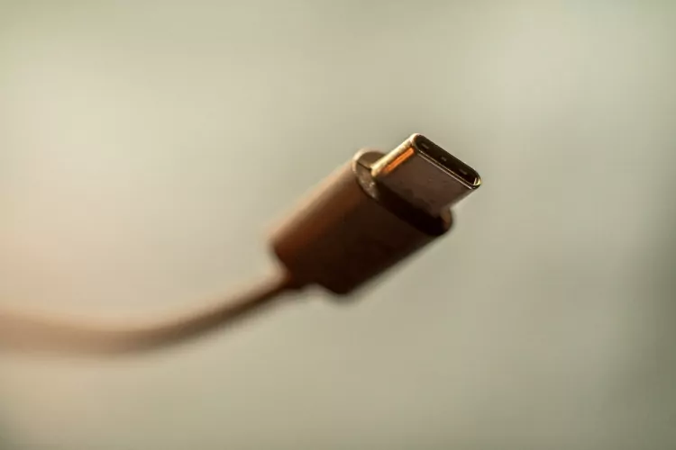 تشخیص شارژر اصلی سامسونگ از تقلبی